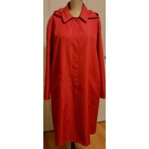Brooks Brothers Red Raincoat w/hood Size 10